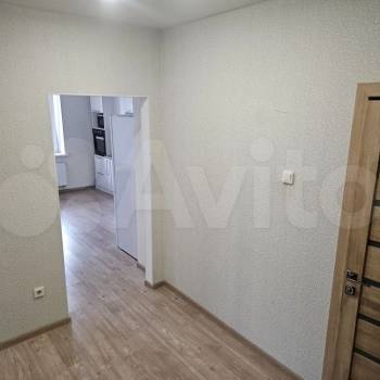 Продается 1-комнатная квартира, 43 м²