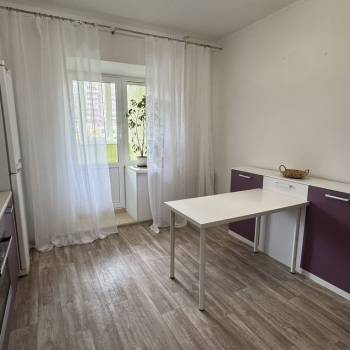 Продается 2-х комнатная квартира, 70,6 м²