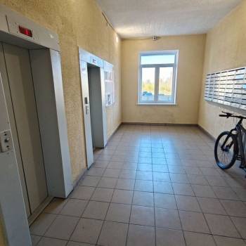 Продается 1-комнатная квартира, 40 м²