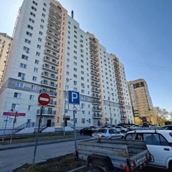 Продается 1-комнатная квартира, 40 м²