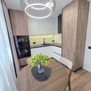 Продается 1-комнатная квартира, 41 м²