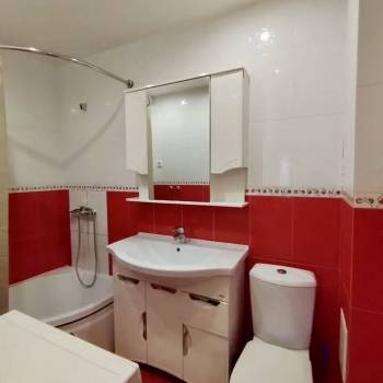 Продается 1-комнатная квартира, 46 м²