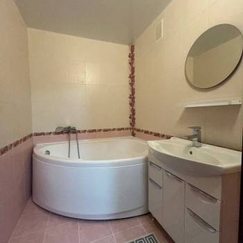 Продается 2-х комнатная квартира, 67 м²
