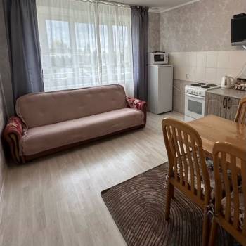 Сдается 1-комнатная квартира, 40 м²