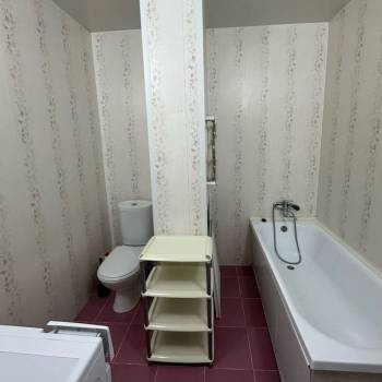 Сдается 1-комнатная квартира, 40 м²