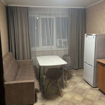 Сдается 1-комнатная квартира, 45 м²