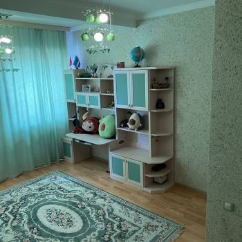 Продается Многокомнатная квартира, 174,7 м²