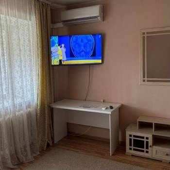 Сдается 1-комнатная квартира, 50 м²