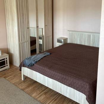Сдается 1-комнатная квартира, 50 м²