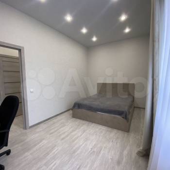 Сдается 1-комнатная квартира, 46 м²