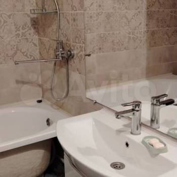 Сдается Многокомнатная квартира, 90 м²