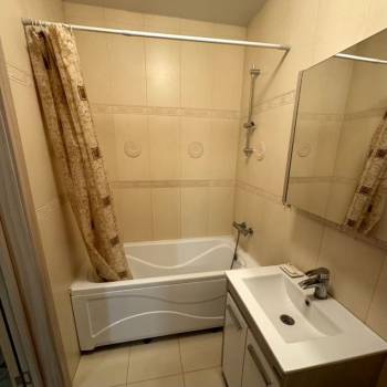 Сдается 1-комнатная квартира, 44 м²