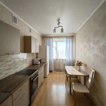 Продается 1-комнатная квартира, 42,1 м²