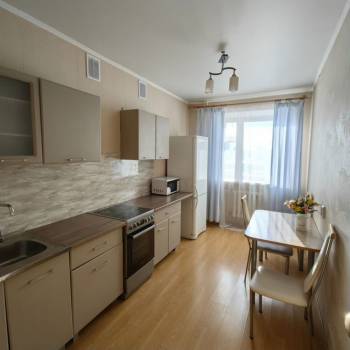 Продается 1-комнатная квартира, 42,1 м²