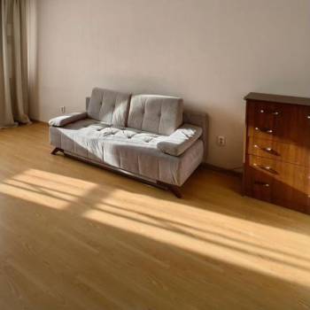 Продается 1-комнатная квартира, 42,1 м²