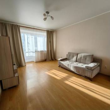 Продается 1-комнатная квартира, 42,1 м²