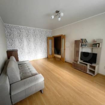 Продается 1-комнатная квартира, 42,1 м²