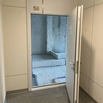 Продается 1-комнатная квартира, 63,5 м²