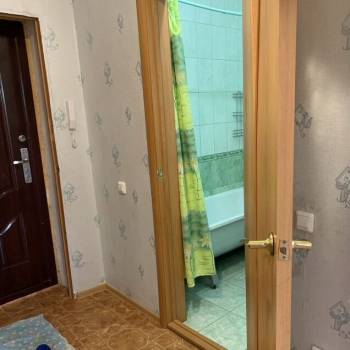 Продается 1-комнатная квартира, 32 м²
