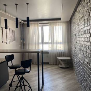 Сдается 1-комнатная квартира, 48 м²