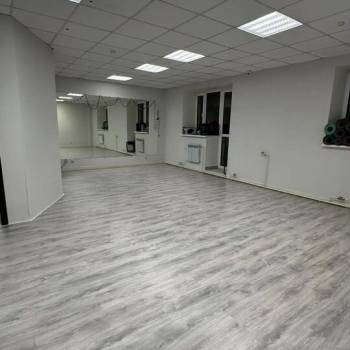 Сдается Нежилое помещение, 221 м²