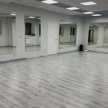 Сдается Нежилое помещение, 221 м²