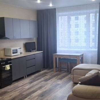 Сдается 2-х комнатная квартира, 72 м²