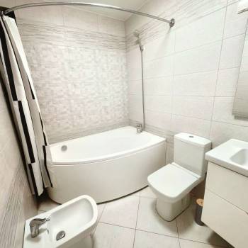 Сдается 2-х комнатная квартира, 60 м²
