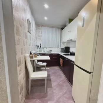 Сдается Многокомнатная квартира, 65 м²