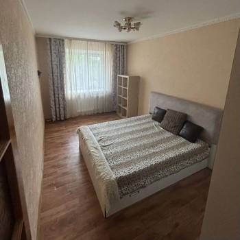 Сдается 2-х комнатная квартира, 70 м²