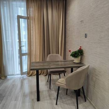 Сдается 1-комнатная квартира, 41 м²