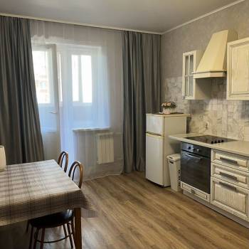 Сдается 1-комнатная квартира, 43 м²