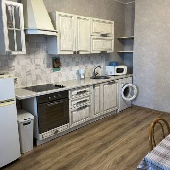 Сдается 1-комнатная квартира, 43 м²