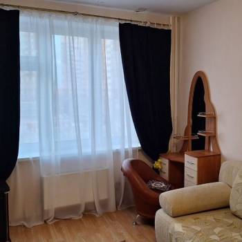 Сдается 1-комнатная квартира, 37 м²