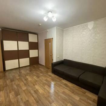 Сдается 1-комнатная квартира, 37 м²