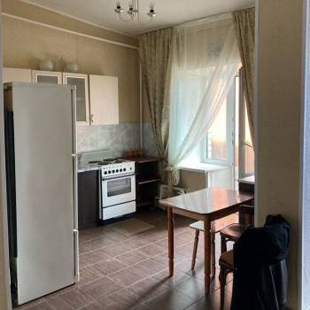Сдается 1-комнатная квартира, 49,9 м²