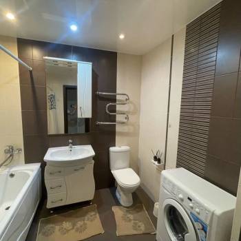 Сдается 2-х комнатная квартира, 70 м²