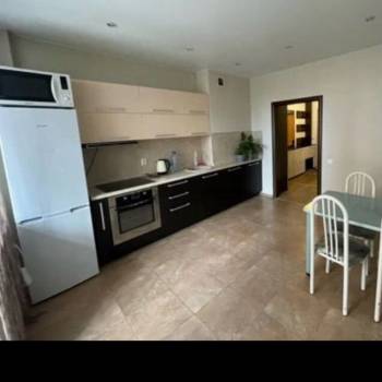Сдается 2-х комнатная квартира, 70 м²
