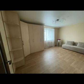 Сдается 2-х комнатная квартира, 70 м²