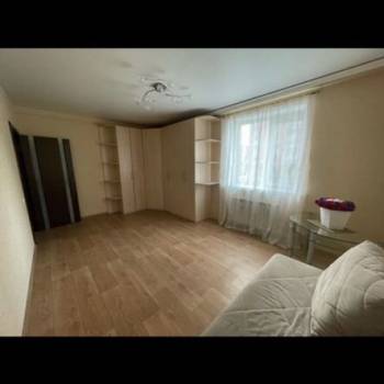 Сдается 2-х комнатная квартира, 70 м²