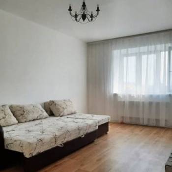 Сдается 1-комнатная квартира, 42 м²
