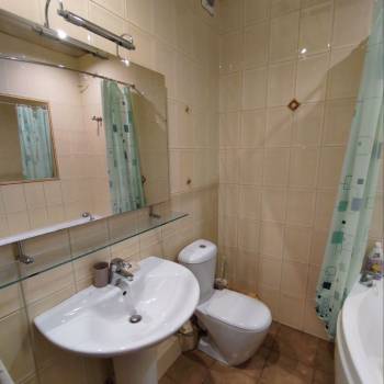 Сдается 1-комнатная квартира, 43 м²
