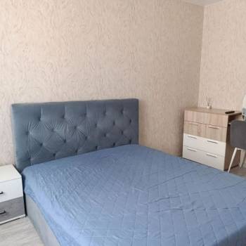 Сдается 1-комнатная квартира, 42 м²