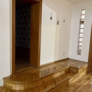 Сдается Многокомнатная квартира, 110 м²