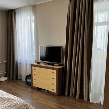 Сдается Многокомнатная квартира, 100 м²