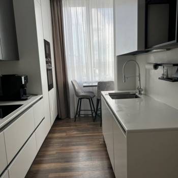 Продается Многокомнатная квартира, 120 м²