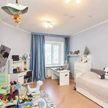 Продается Многокомнатная квартира, 136,6 м²