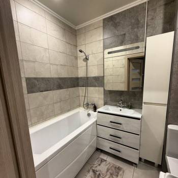 Сдается 1-комнатная квартира, 40 м²