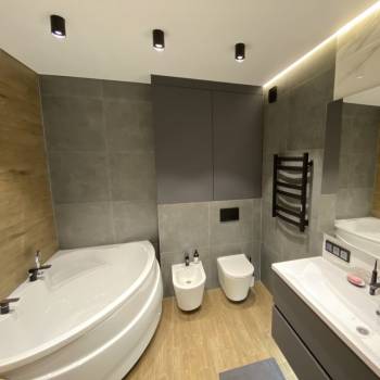 Сдается Многокомнатная квартира, 107 м²