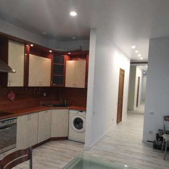 Сдается 2-х комнатная квартира, 64 м²